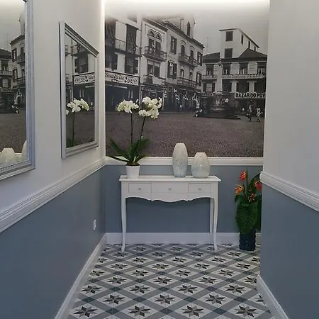 Edificio Charles 301 *