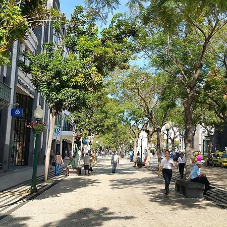 Edificio Charles 301