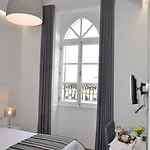 Edificio Charles 301 Apartment
