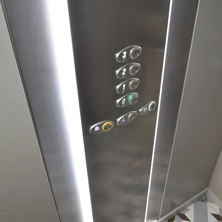 Edificio Charles 301 * Funchal (Madeira)