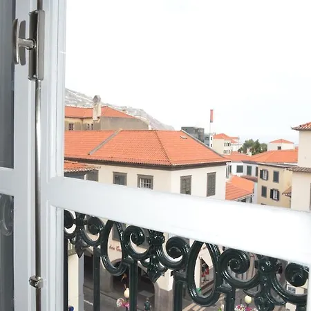 Edificio Charles 301